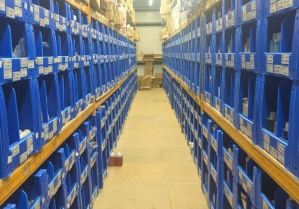 PP corrugated Pick Bins with dividers - Image 3