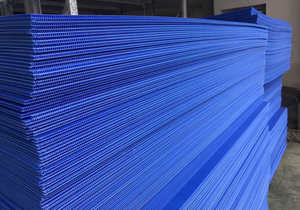 Custom Fluted Plastic Boards - Image 3